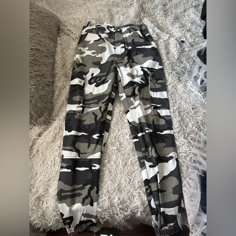 Missguided Grey and White Camo Jogger Pants